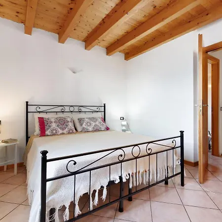 Intera Casa Di Garda Hébergement de vacances