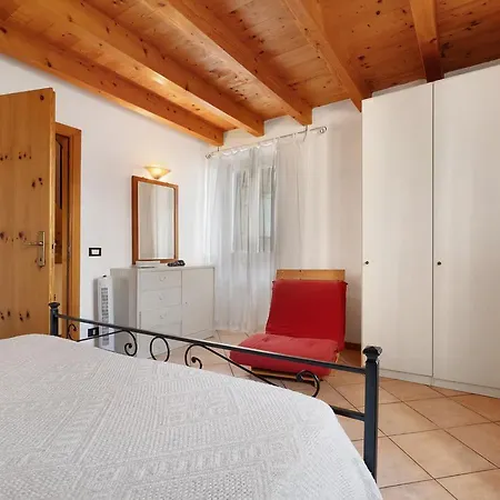 Intera Casa Di Garda Tatil Evi