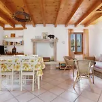Intera Casa Di Garda