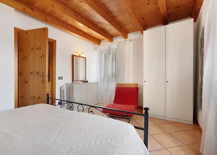 Intera Casa Di Garda بيت للعطل