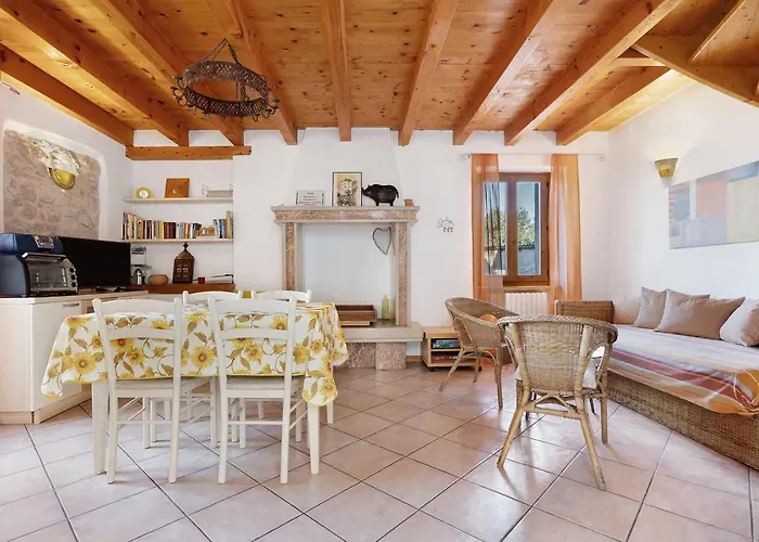 Intera Casa Di Garda