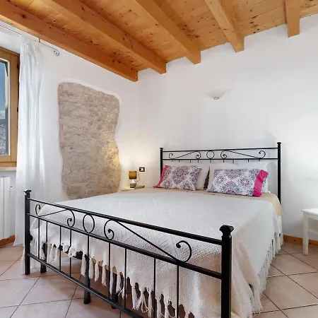 別荘 Intera Casa Di Garda ブレンゾーネ