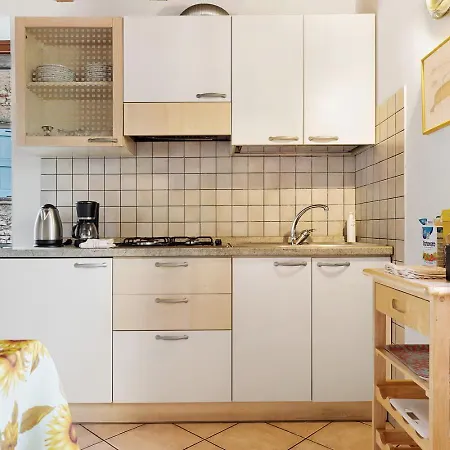 Intera Casa Di Garda * ブレンゾーネ