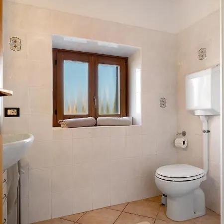 Intera Casa Di Garda *